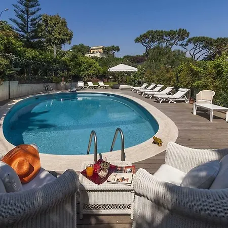 Villa Marechiaro - & Relais *